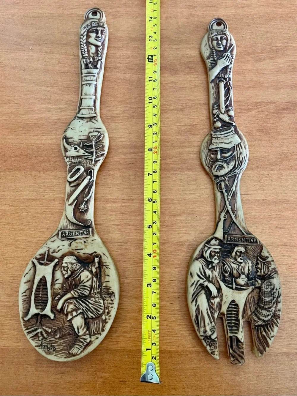 Vintage Argentina Gaucho Large Decorative Wall Hanging Spoon & Fork, Resin ⚠️